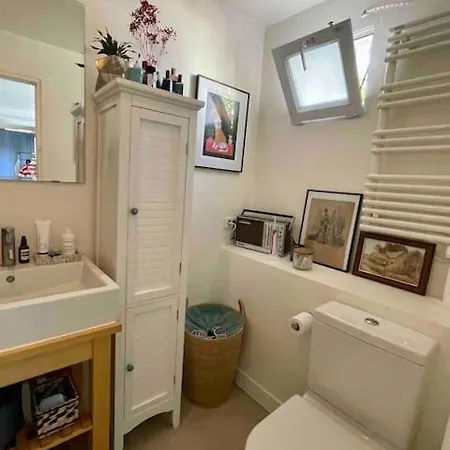 Parisien Apartment